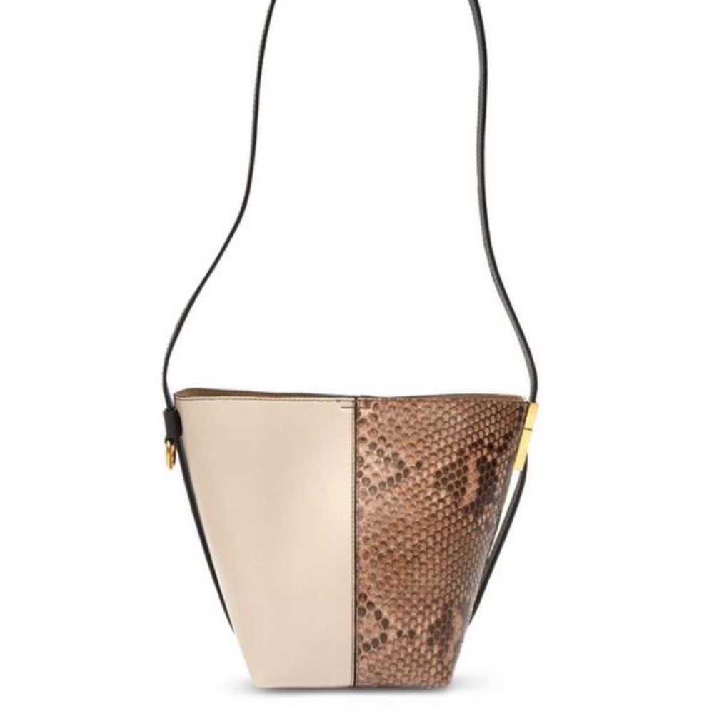 NWT Givenchy Snake-embossed bucket bag!